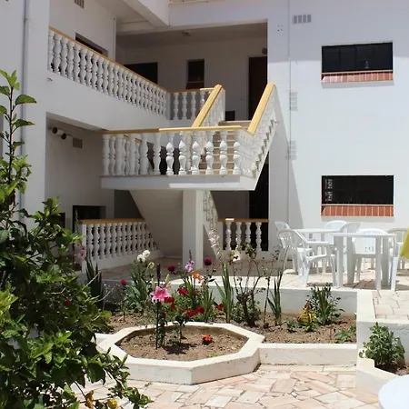 Апартаменты Albufeira Apartments